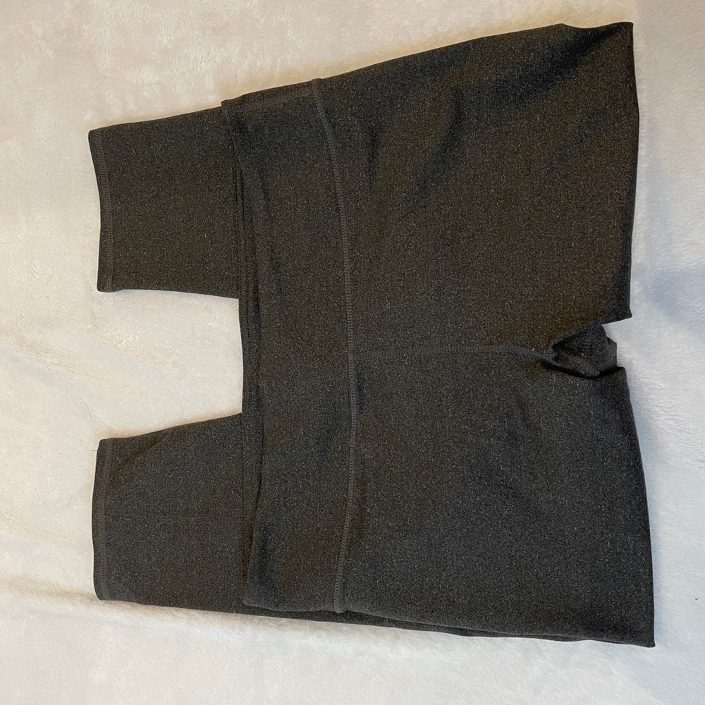 Fabletics Capri leggings size L